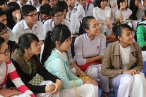 Tran Phu Students at Morning CC Presentation (2) resized
